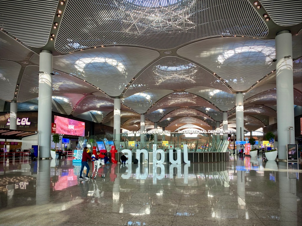 Discovering the Best Airports Around Turkey
